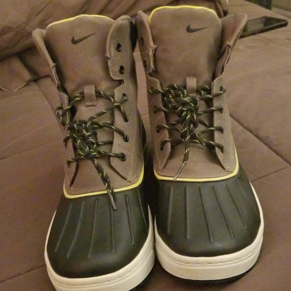 Nike Boots